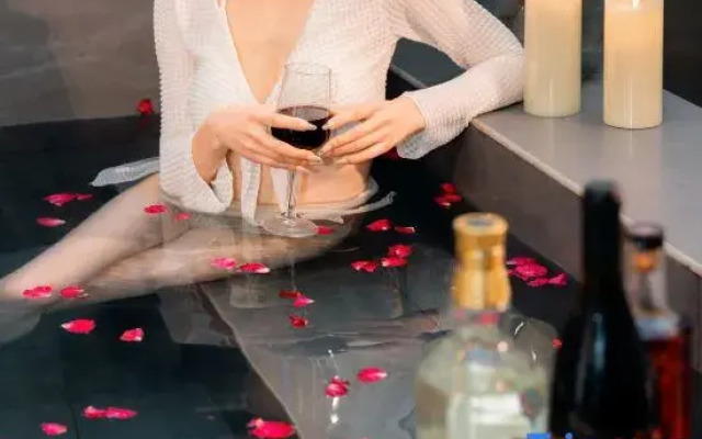 Hezi | Starry Skies • Hot Springs • Private Baths • Luxury Glamping Retreat