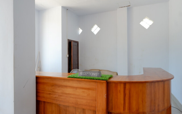 RedDoorz near Taman Kota Kendari