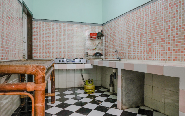 SPOT ON 2046 Villa Hardi