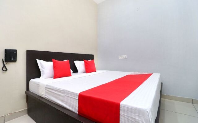 OYO 24142 Hotel Smart King