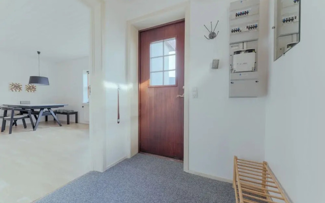 Downtown / Newly Renovated 2 Bedroom Apartment