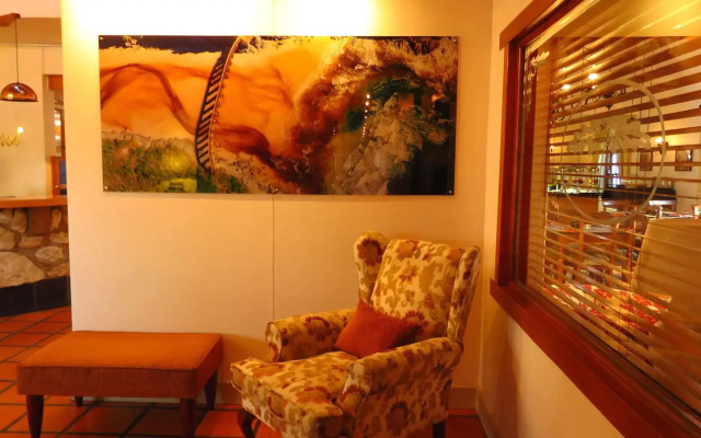 Oakhurst Hotel