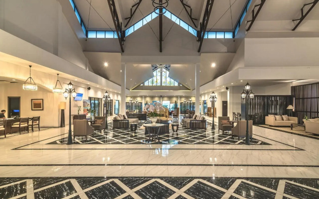 Lido Lake Resort By MNC Hotel