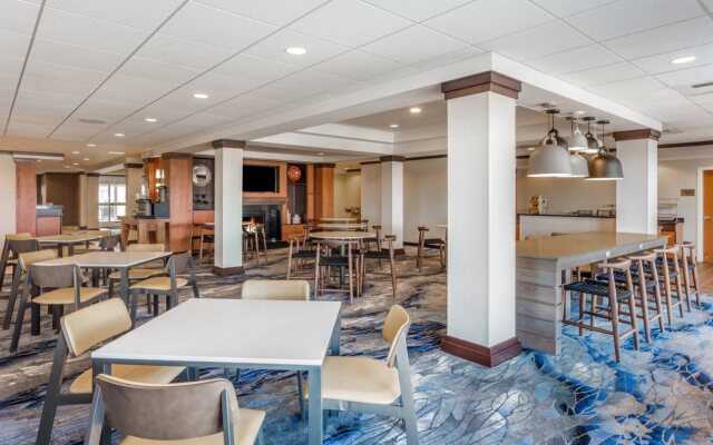 Fairfield Inn & Suites by Marriott Madison East