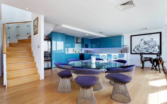 St Katharine's Dock Penthouse