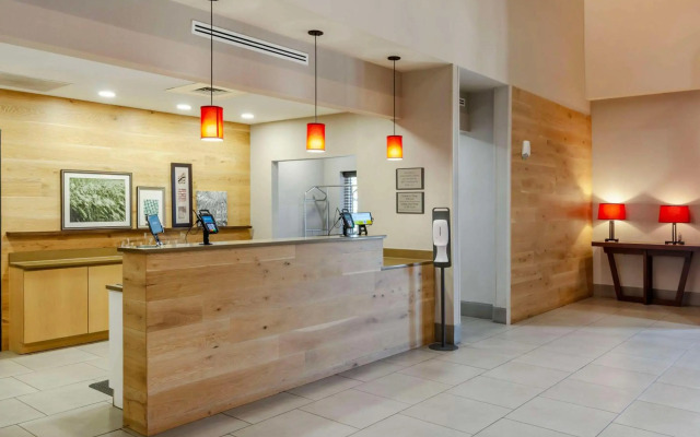 Country Inn & Suites by Radisson, Charlottesville-UVA, VA
