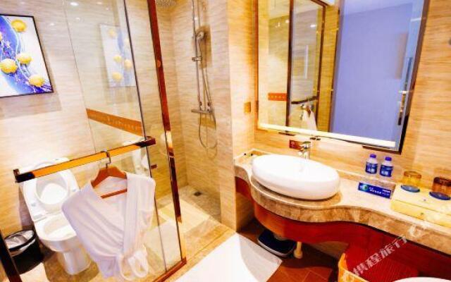 Twin Moon Bay Xianghai Hot Spring Holiday Hotel