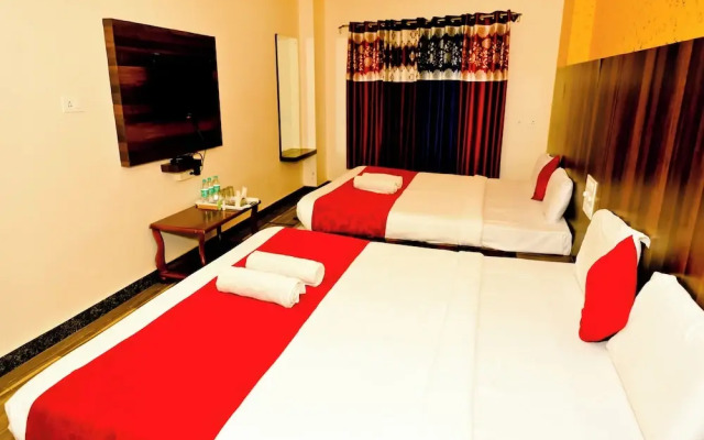 M K Arcade Hotel