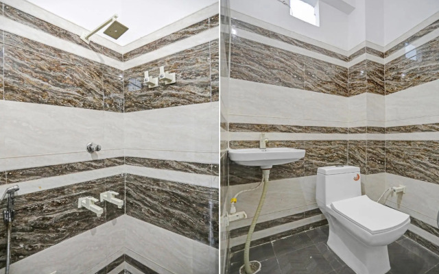 OYO Flagship 70173 A One Hotel