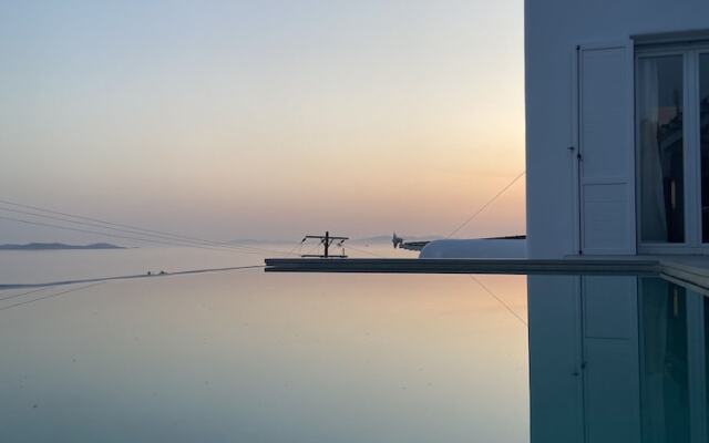 Mykonian Luxury Villa Azure w View Pool