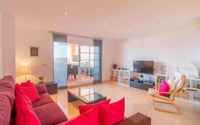 2211-Apt with big terrace and amazing sea view