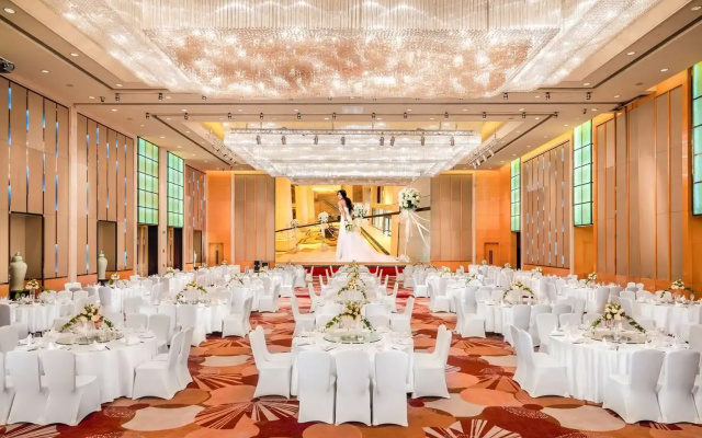 Hilton Guangzhou Baiyun - Free Shuttle for Canton Fair Period, Close to Luhu Golf Club & Leather Market