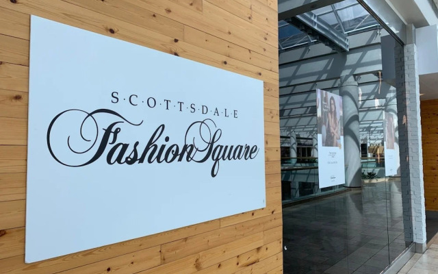 Scottsdale Miller 2 Bedroom Condo by RedAwning