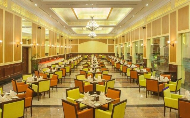 Grand Amara Hotel