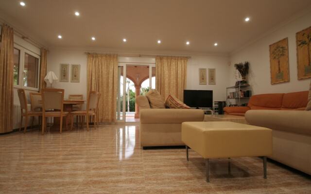 Luxurious Villa with Private Pool in Les Rotes