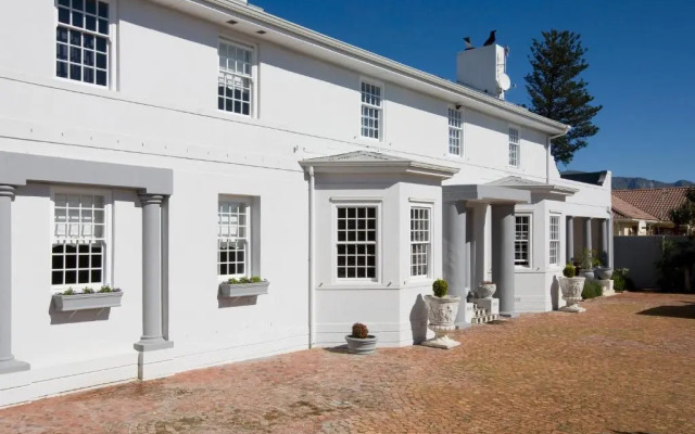 Capeblue Manor House