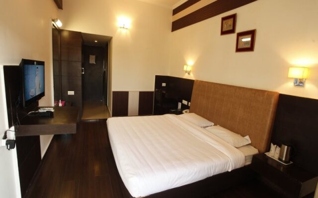 Hotel Mj Residency