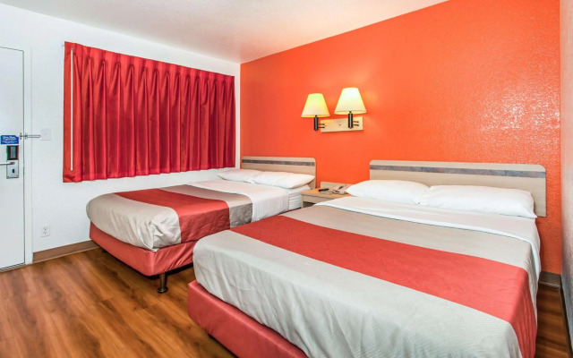 Motel 6 Vacaville, CA