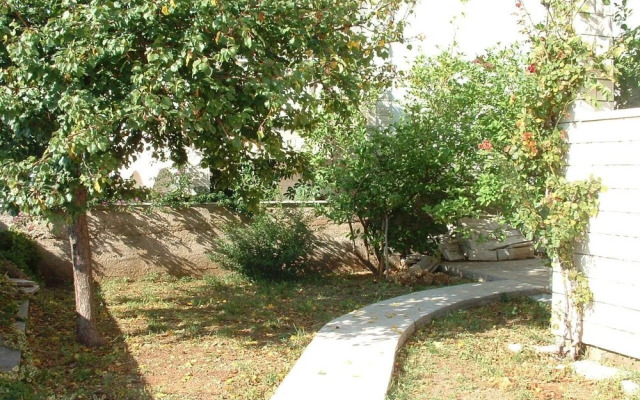 Ton - 200m From the sea - A2