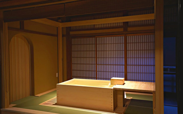 Nazuna Kyoto Nijo-jo