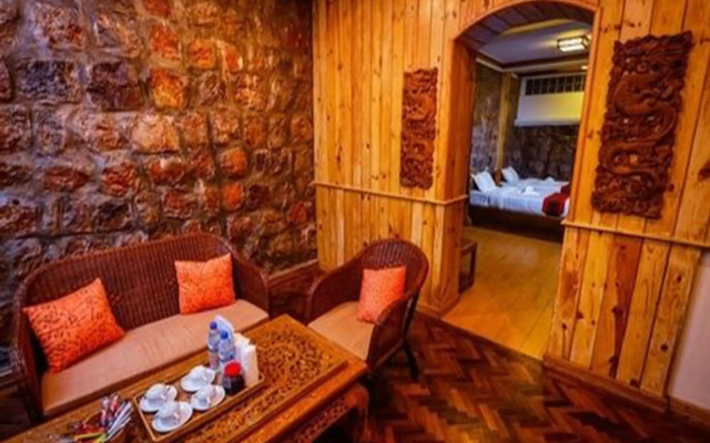 Pine Hill Resort