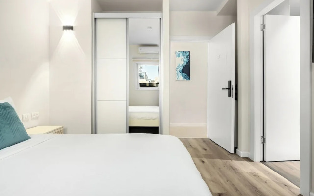 Netanya Beach Pool Studio by Sea N' Rent