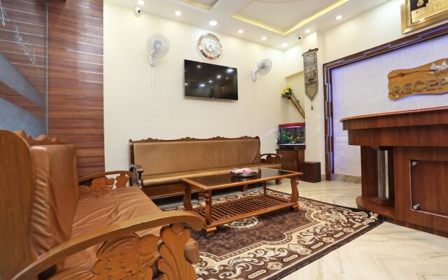 Collection O 7741 Hotel Hamza International