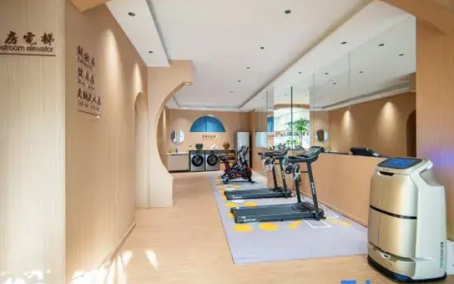 Yuelong Bay Business Hotel (Changzhou Wujin Wuyue Plaza)