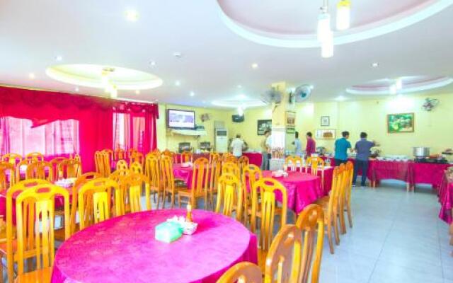 Nam Viet Hotel