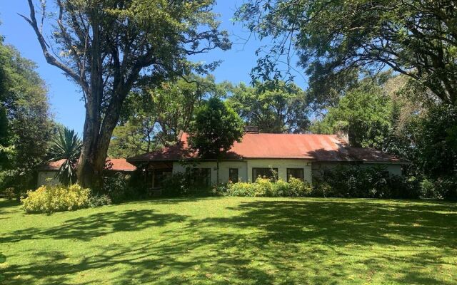 Kawamwaki Farm House