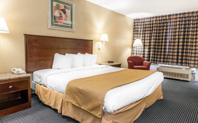 Quality Inn & Suites Lafayette I-65