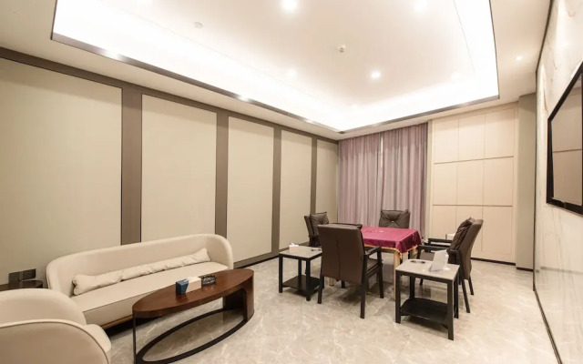 Rising Dragon International Hotel