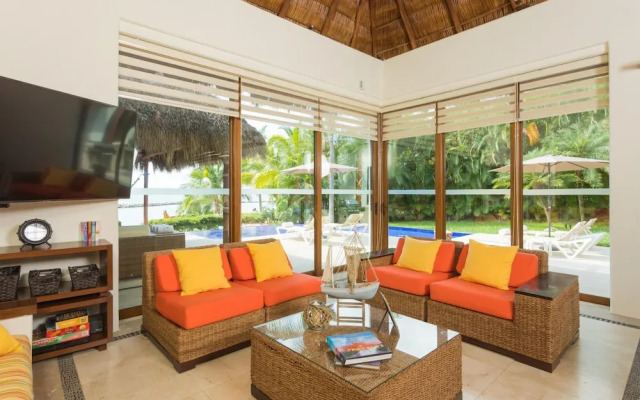 Casa del Mar Punta Esmeralda