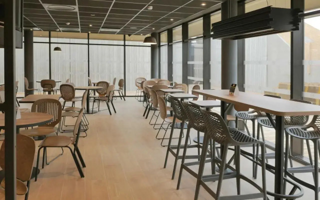 B&B HOTEL Carcassonne Rocadest La Cité