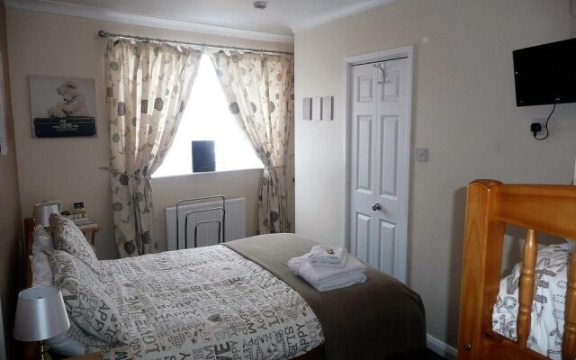 Twin Palms Guesthouse
