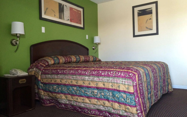 Regal Motel in Las Vegas, New Mexico