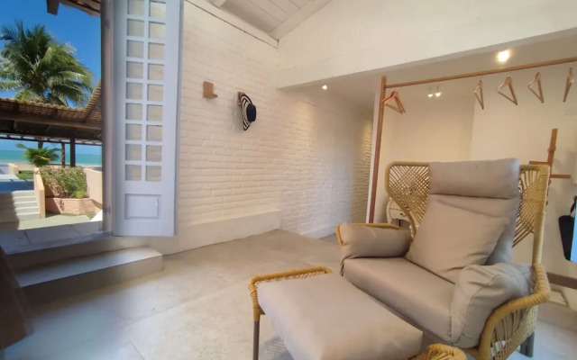 Casa pé na areia com 05 suítes