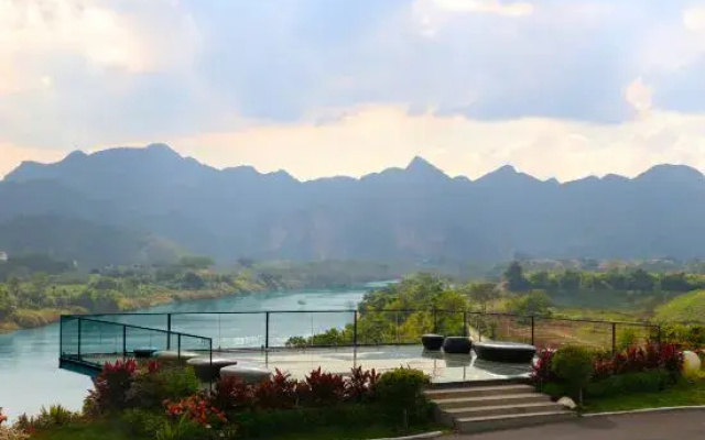 Canbeauty Resort and SPA Huashan Chongzuo