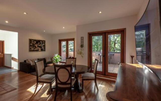 Whytecliff Park place near ocean