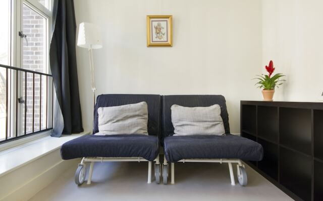 Bright & Great Apartment In Jordaan Area