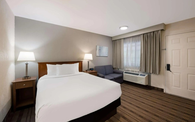 SureStay Plus by Best Western Woodbury Inn