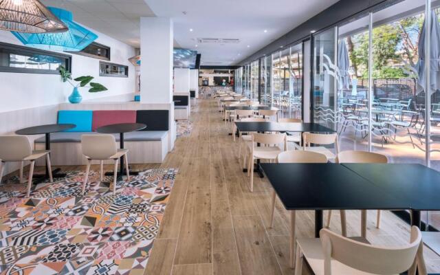 Ponient Aparthotel Marinada