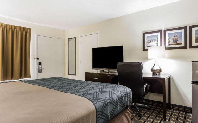 Econo Lodge Coliseum