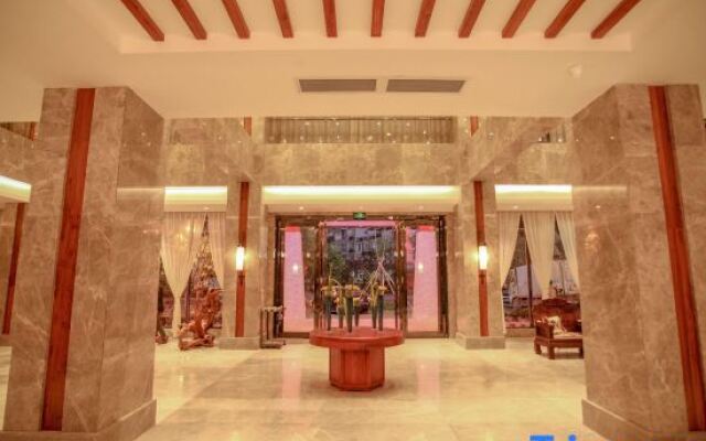 Relais Holiday Hotel Mohan Port