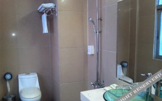 Xana Lite Hotel (Shenzhen Songgang Subway Station)