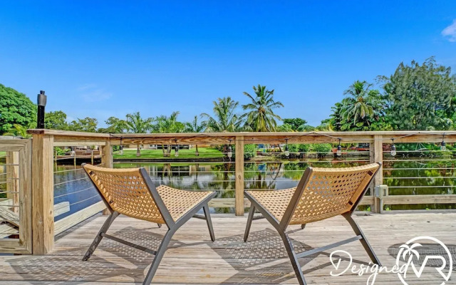 Stunning Waterfront 3BR with Heated POOL