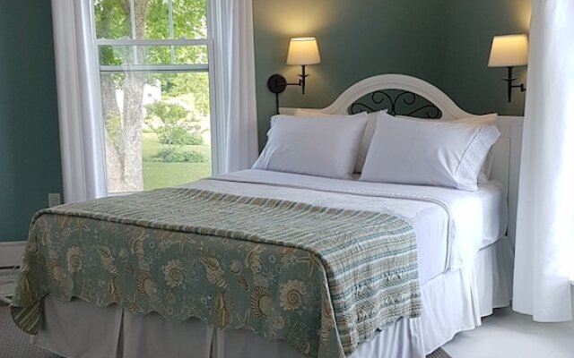 Aaron's Dove House Bed & Breakfast Harbourside