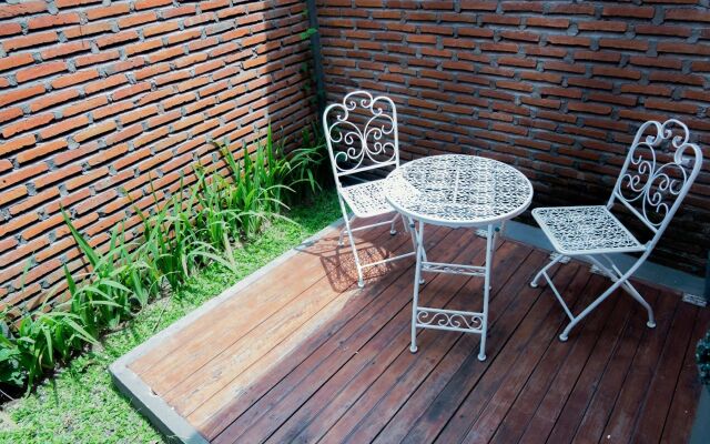 Sweet Peach House
