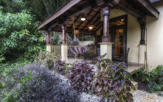 Sleeping Giant Rainforest Lodge