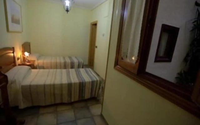 Hostal Rural Elosta
